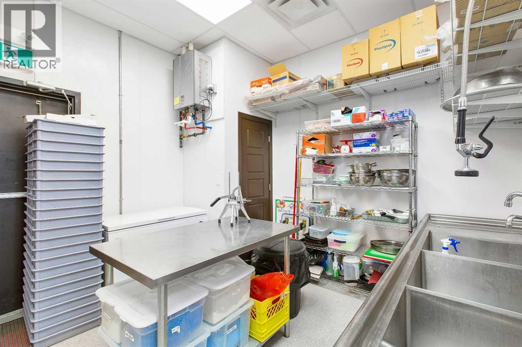 Business for Sale in    Avenue NE Stoney 3 Calgary 