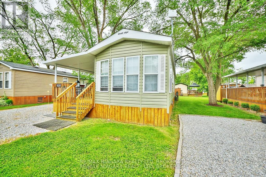 1501 Line 8 Unit 525 photo 3