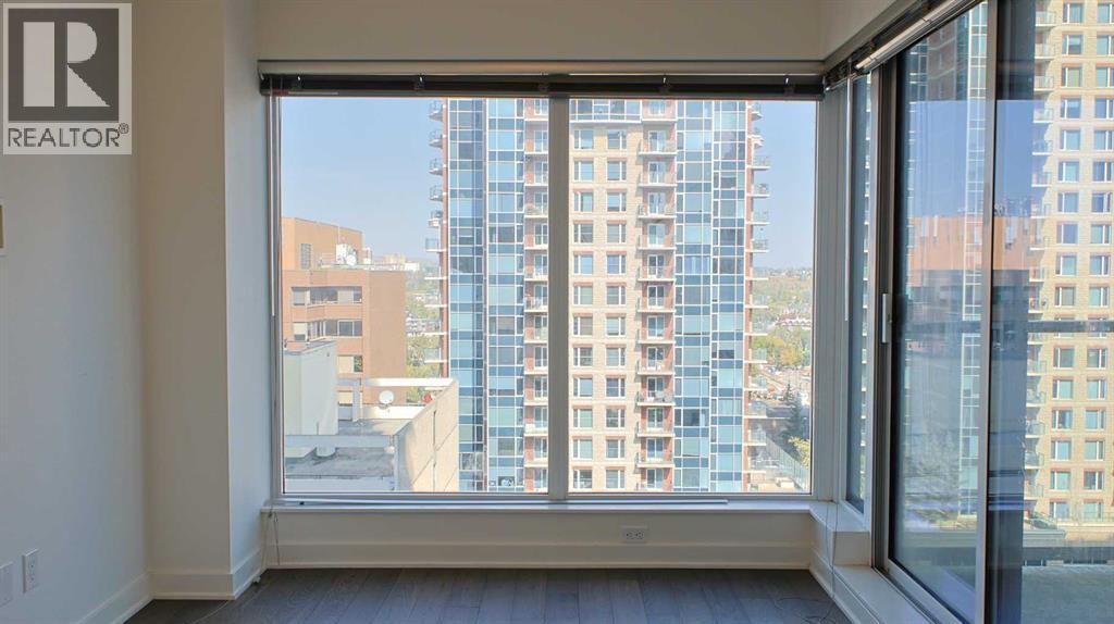 Single Family House for Sale in    Avenue SW Downtown Commercial Core Calgary 