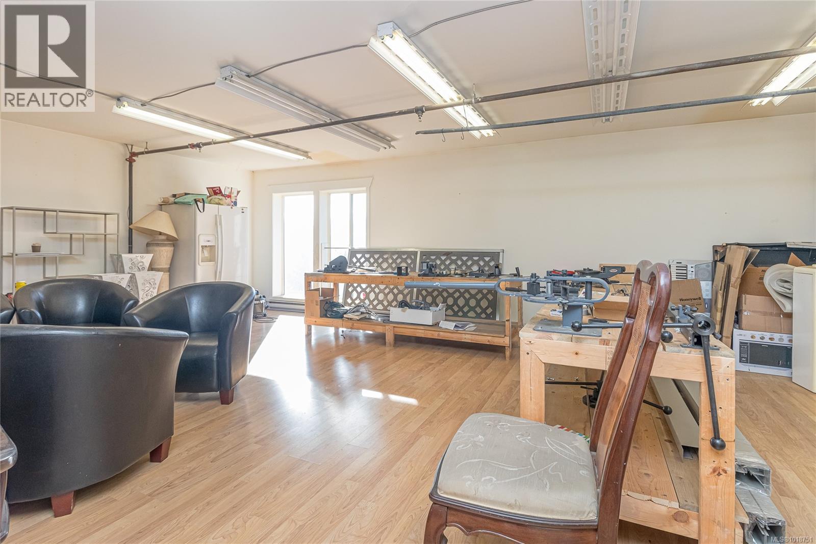 103 1930 Island Diesel Way, Nanaimo