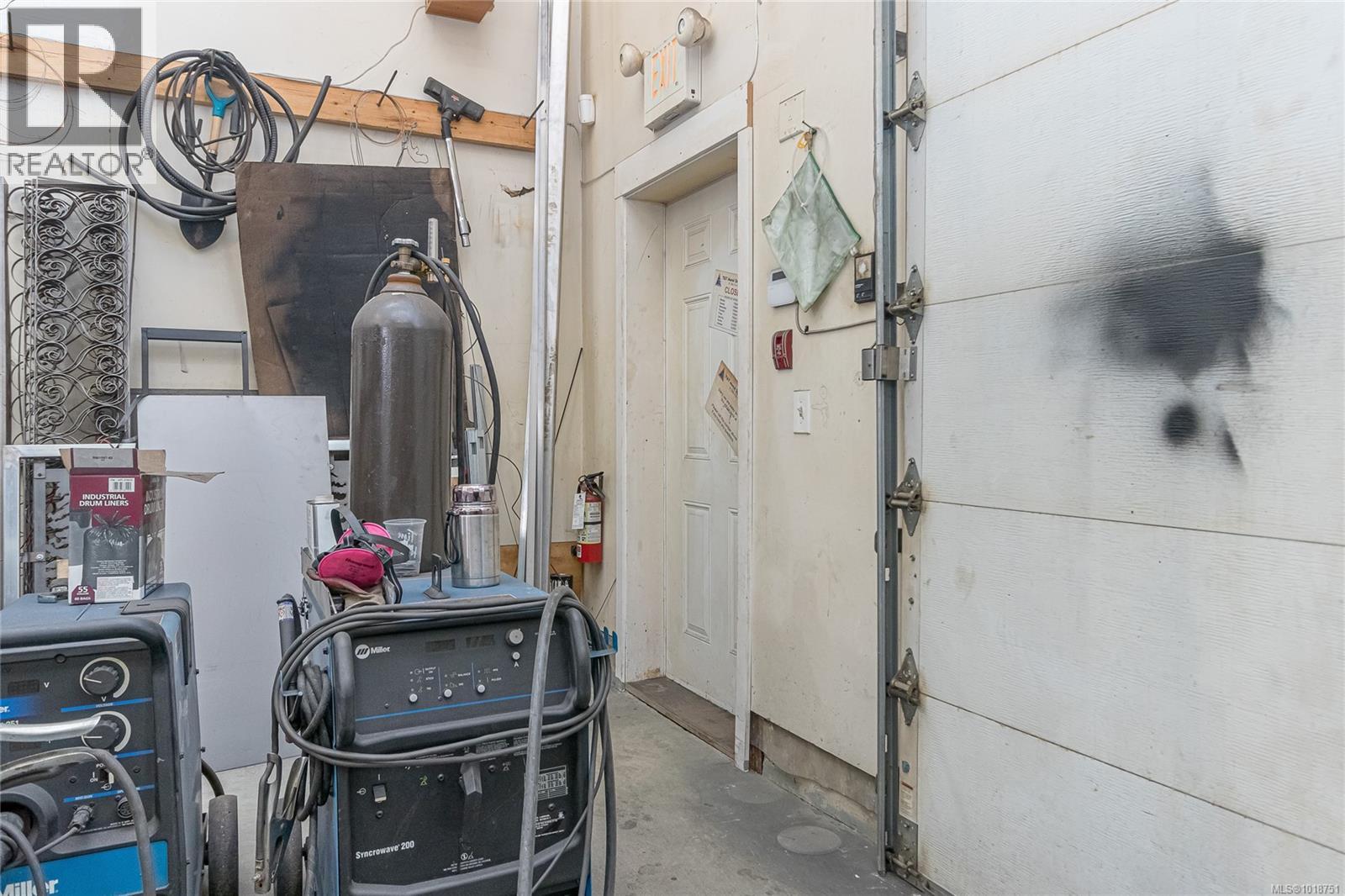 103 1930 Island Diesel Way, Nanaimo