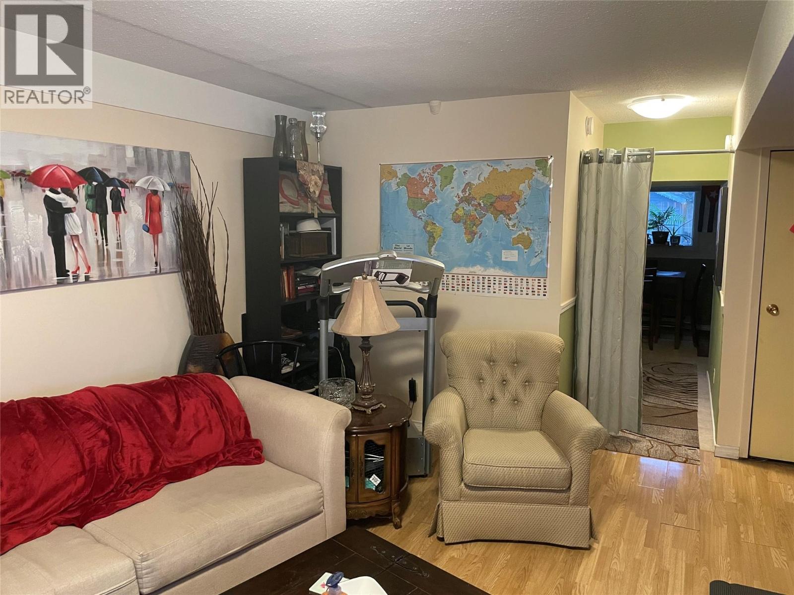  1175-1179 Raymer Avenue, Kelowna