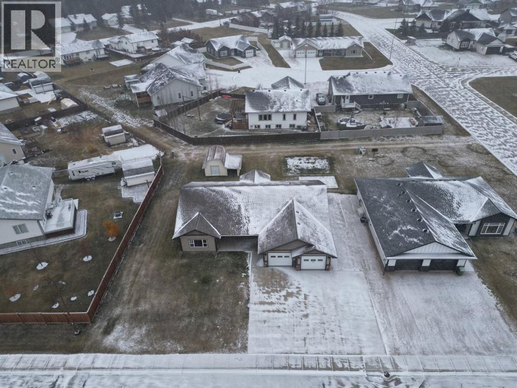 9005 Forest ST - Photo 4 of 34, La Crete, Alberta