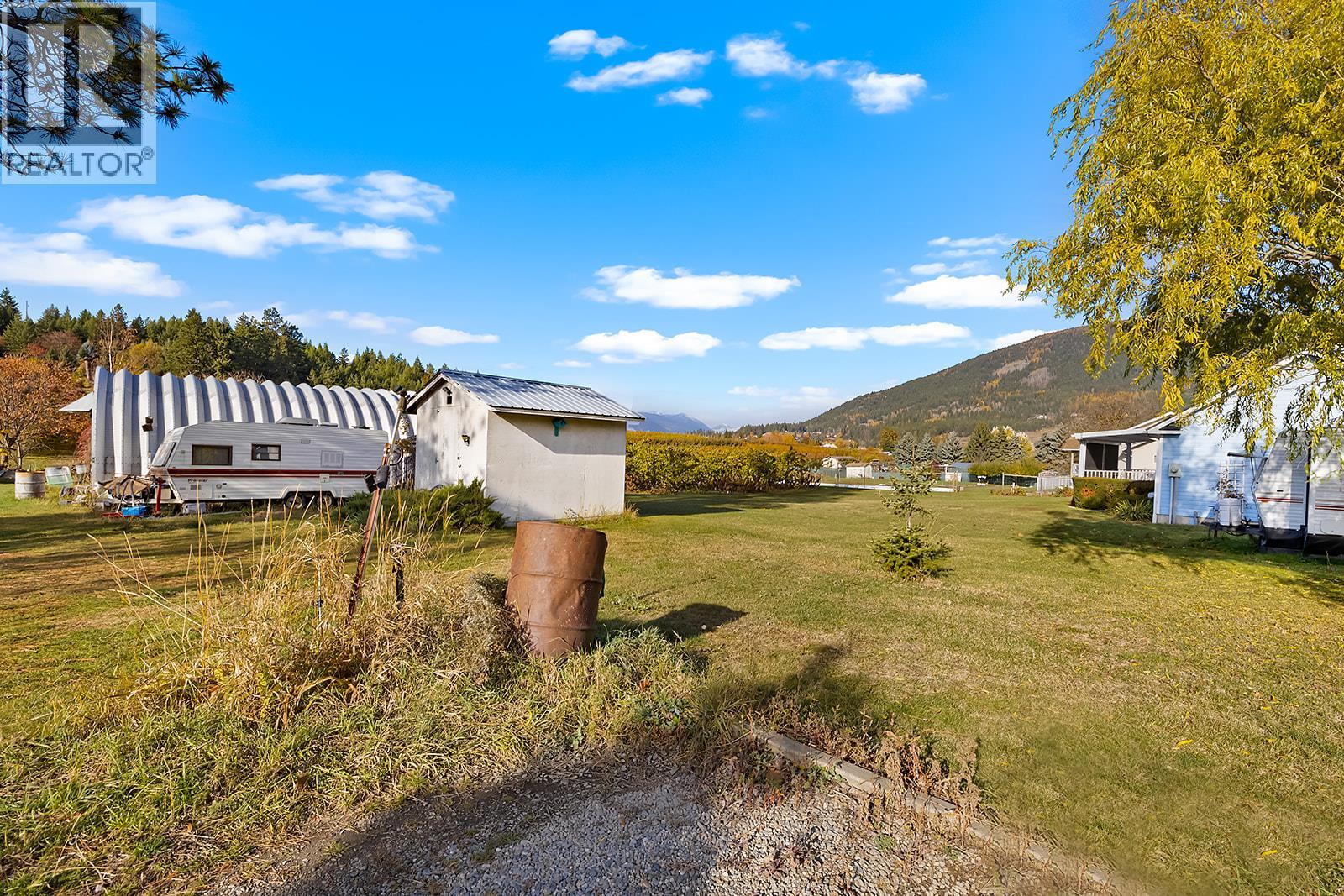 911 32nd Avenue S, Erickson