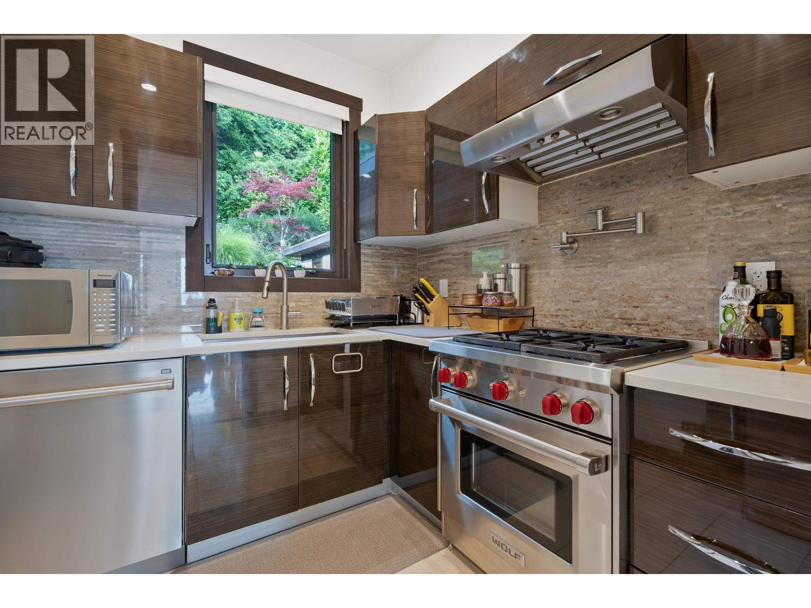 2643 NELSON AVENUE, West Vancouver