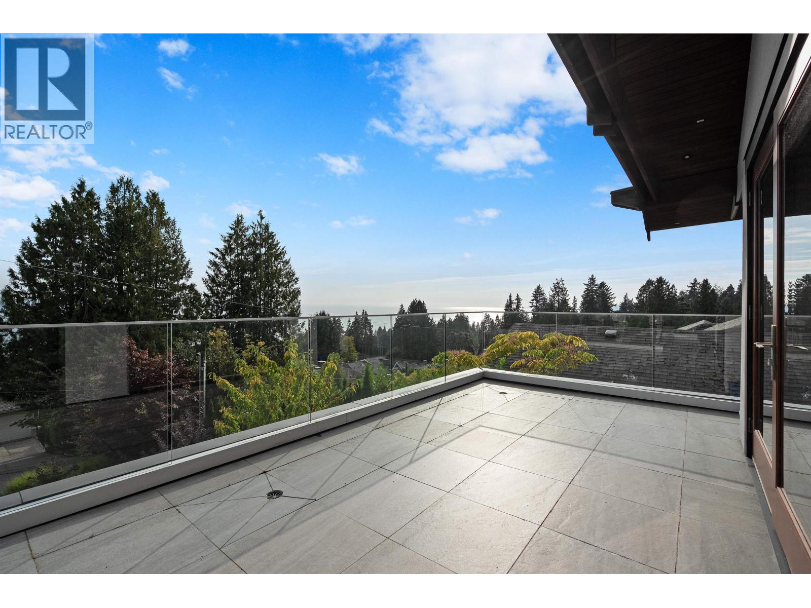 2643 NELSON AVENUE, West Vancouver