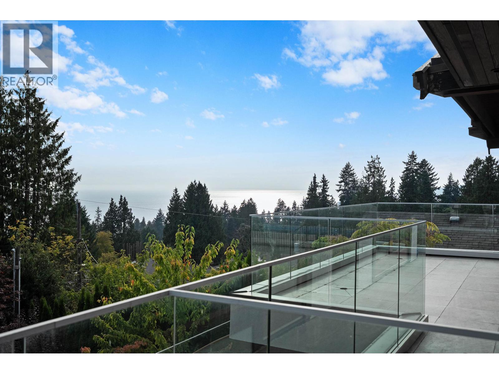 2643 NELSON AVENUE, West Vancouver