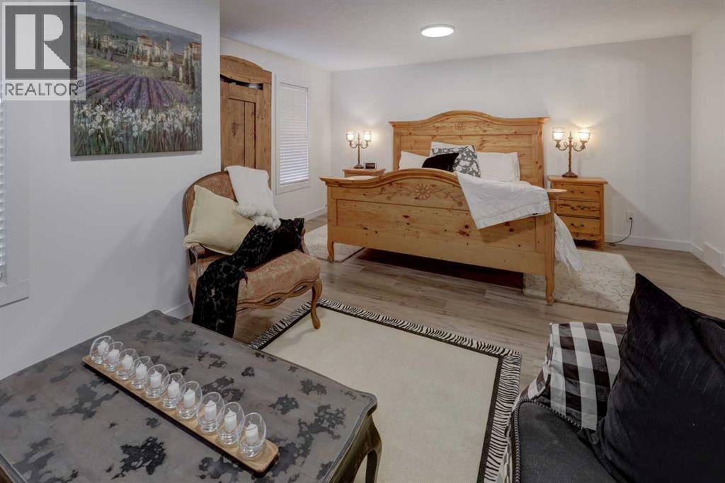 Single Family House for Sale in  Royal Crest Point NW Royal Oak Calgary 