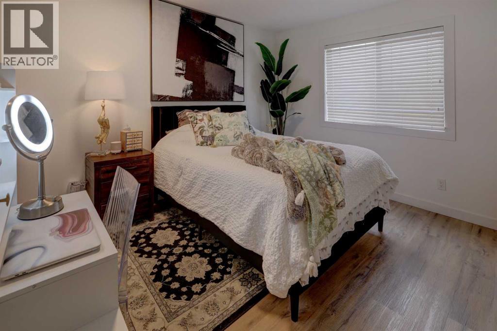 Single Family House for Sale in  Royal Crest Point NW Royal Oak Calgary 