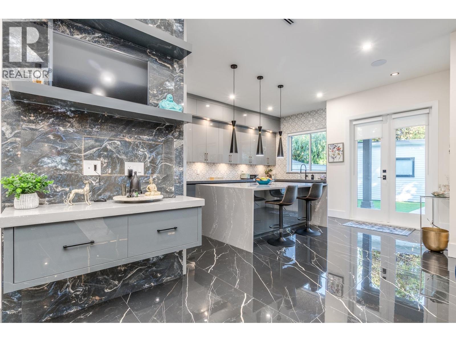 5845 WHITCOMB Place, Delta