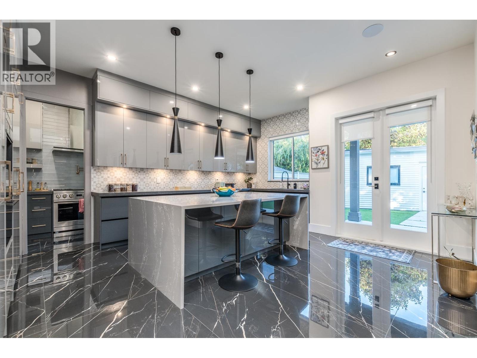 5845 WHITCOMB Place, Delta