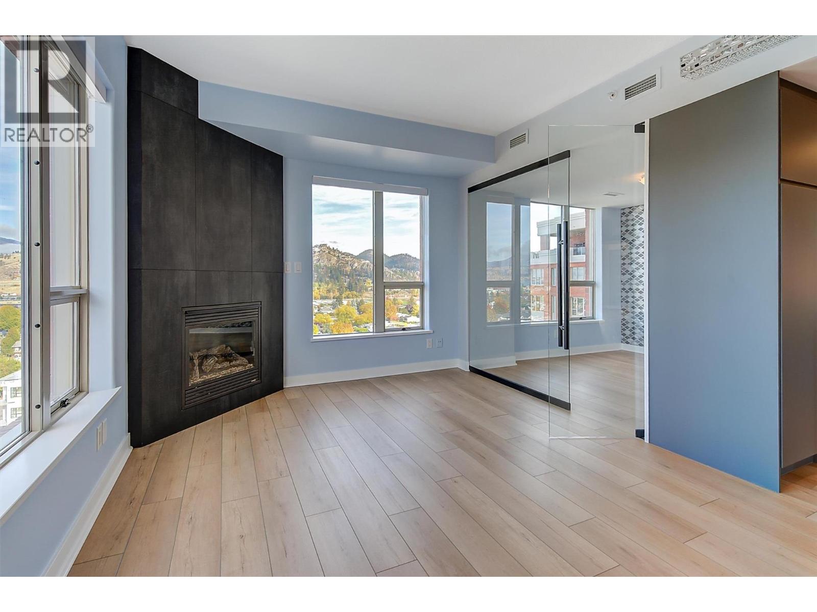 1209 1160 Bernard Avenue, Kelowna