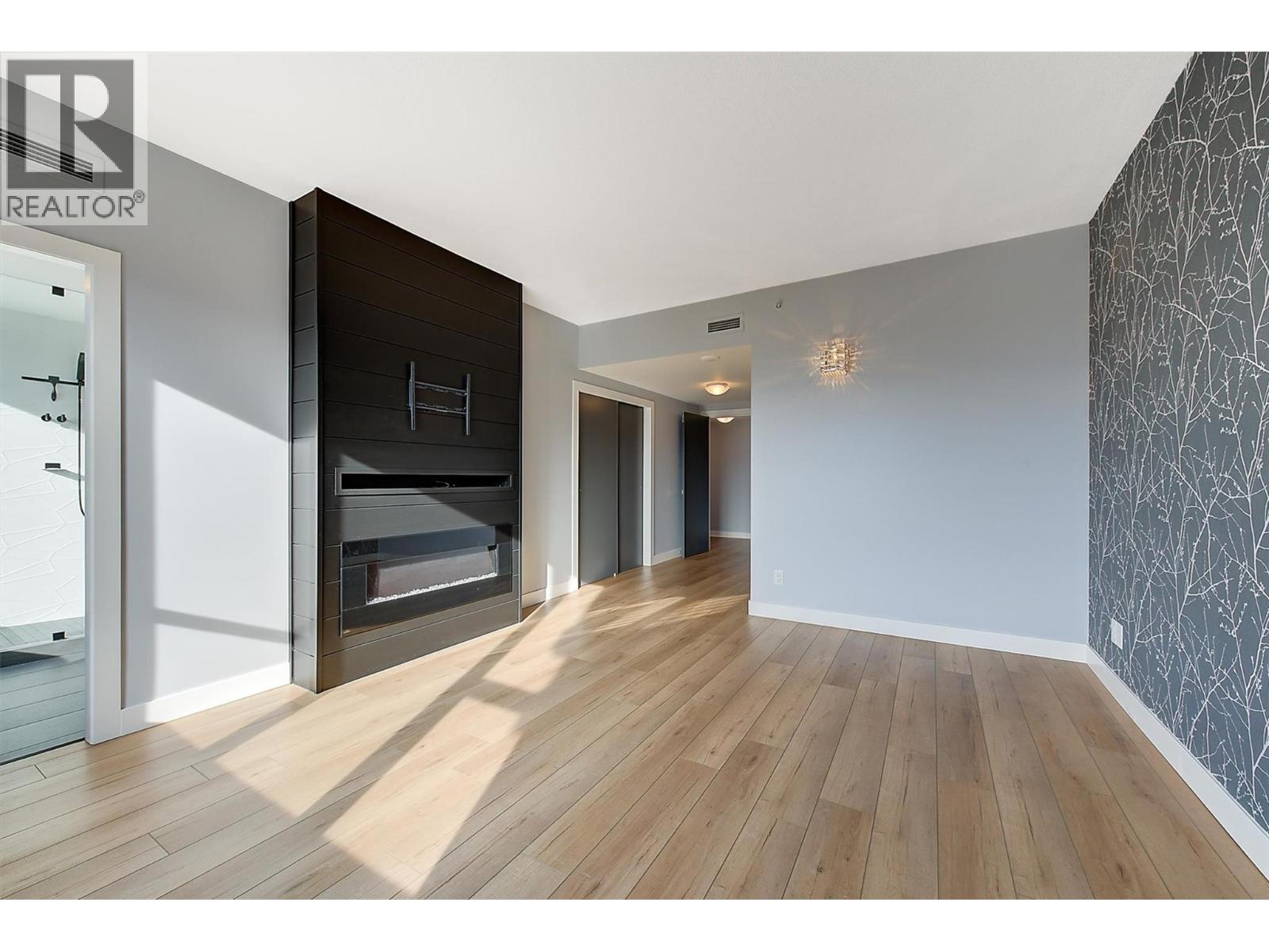 1209 1160 Bernard Avenue, Kelowna