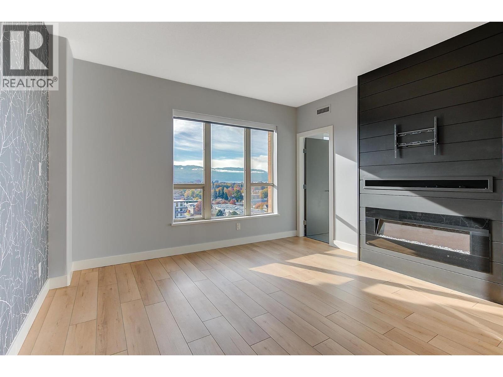 1209 1160 Bernard Avenue, Kelowna