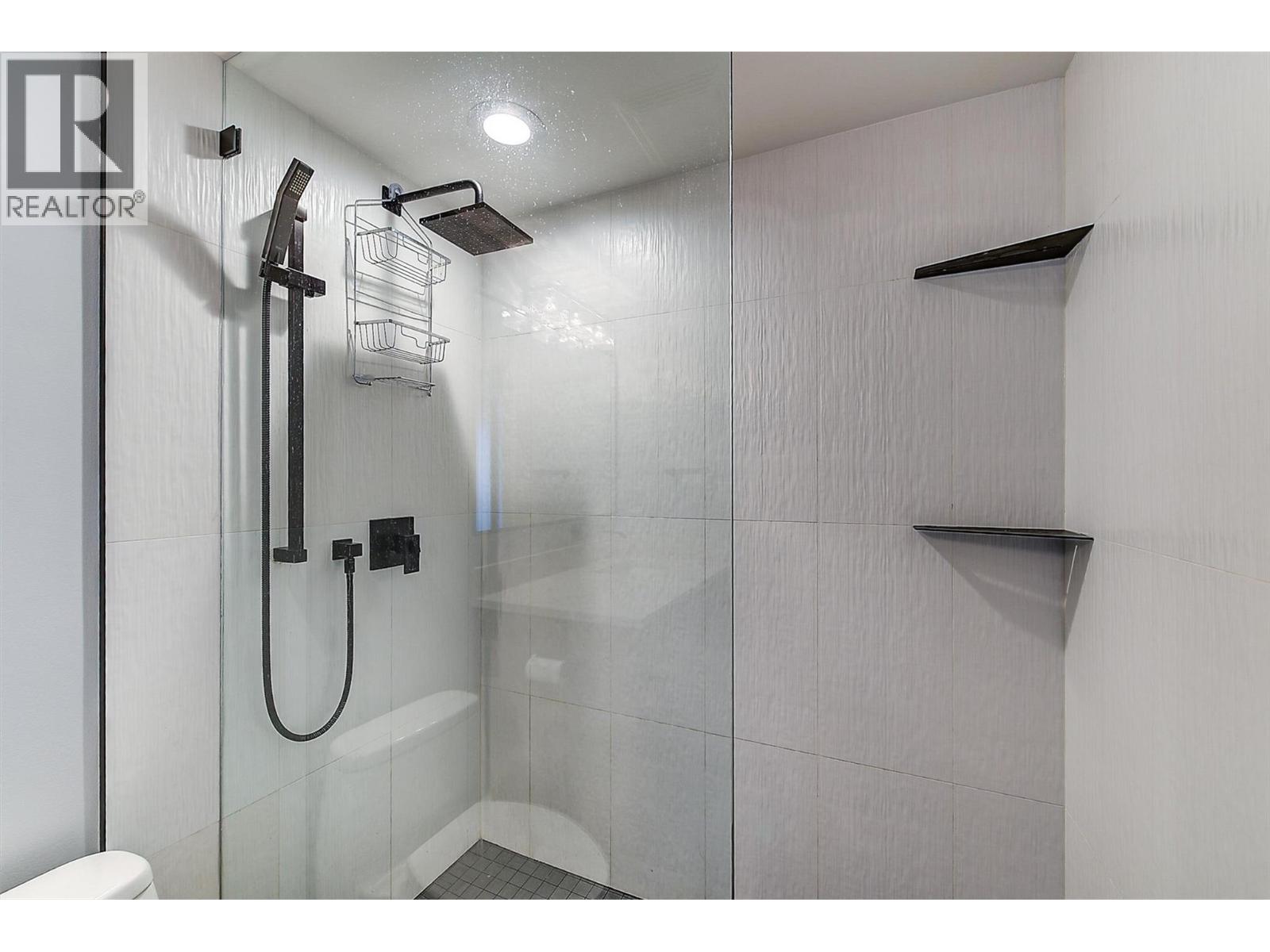 1209 1160 Bernard Avenue, Kelowna