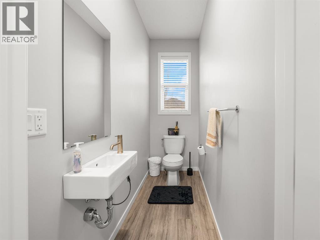 Single Family House for Sale in  Copperstone Manor SE Copperfield Calgary 