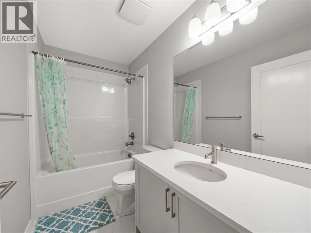 Single Family House for Sale in  Copperstone Manor SE Copperfield Calgary 