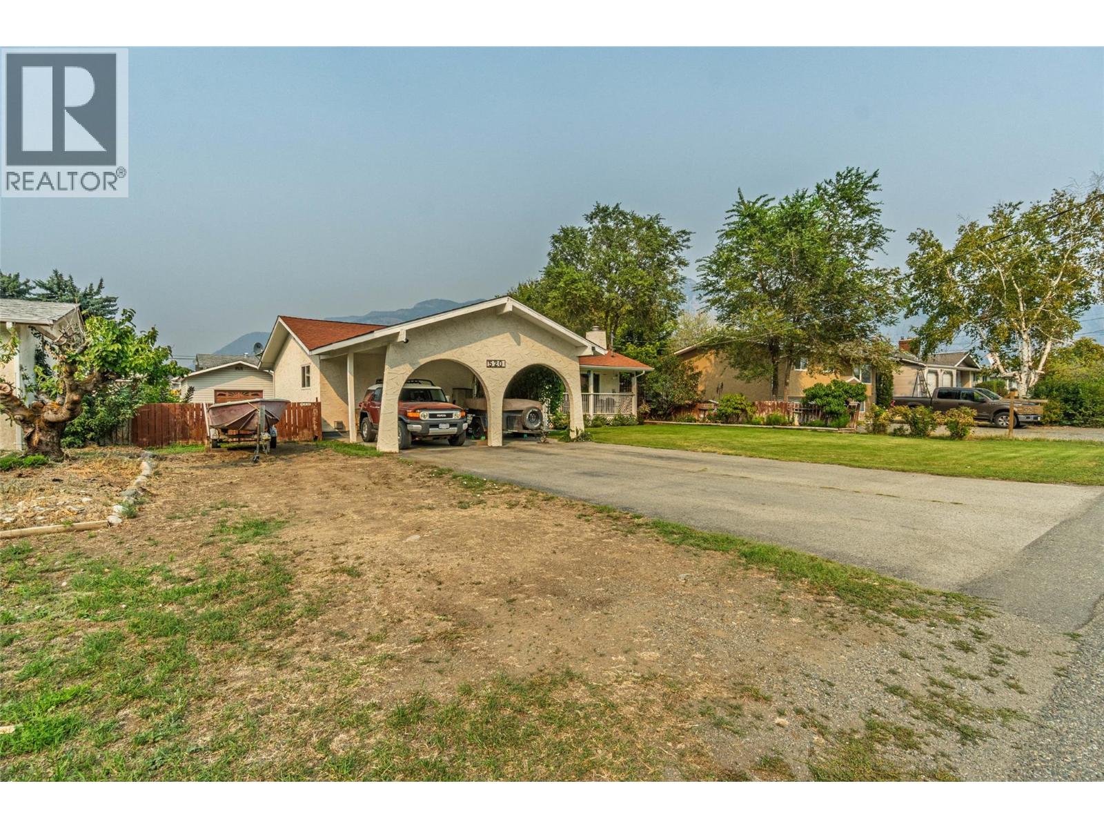  520 3RD Avenue, Keremeos