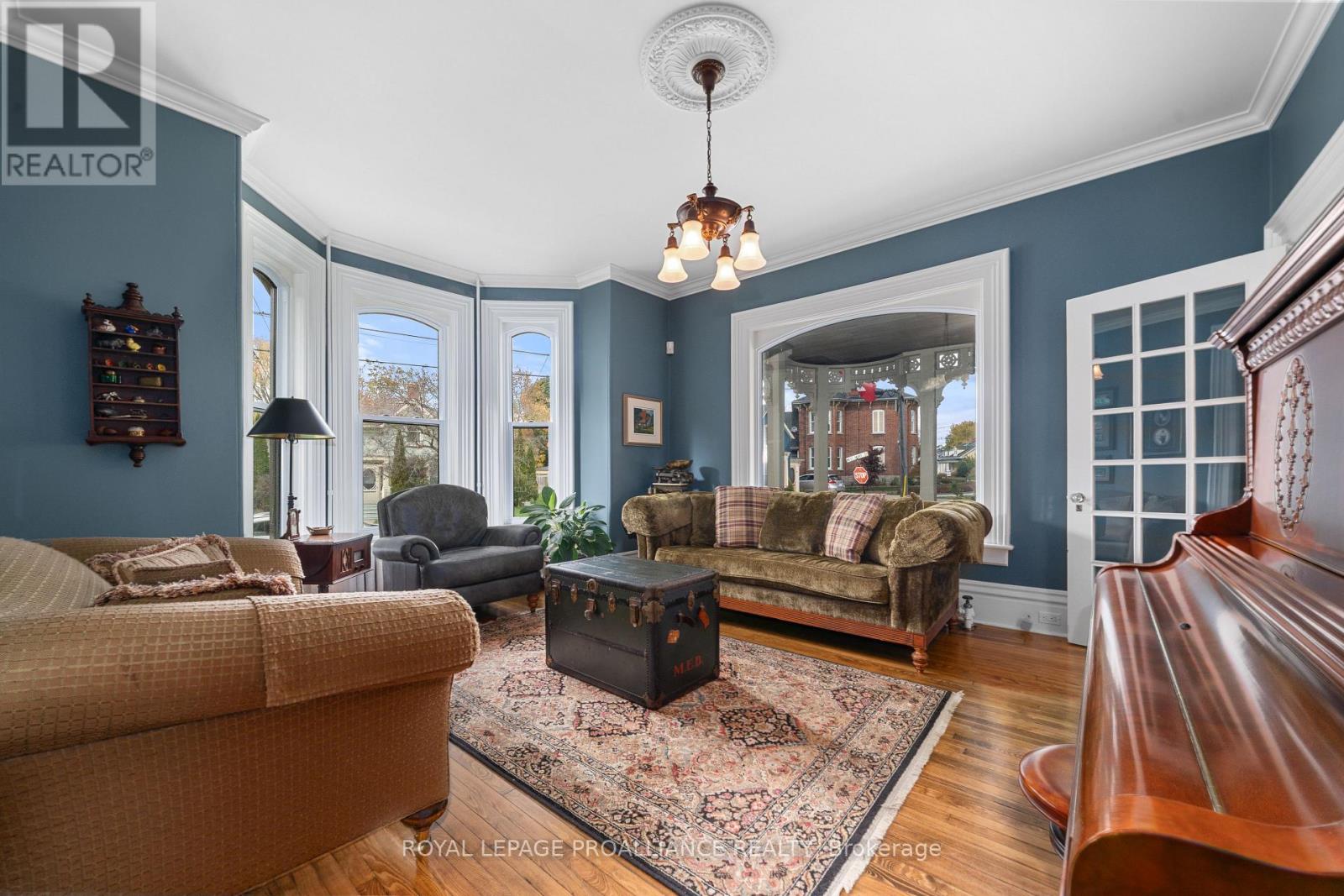 79 WEST MARY STREET - 19