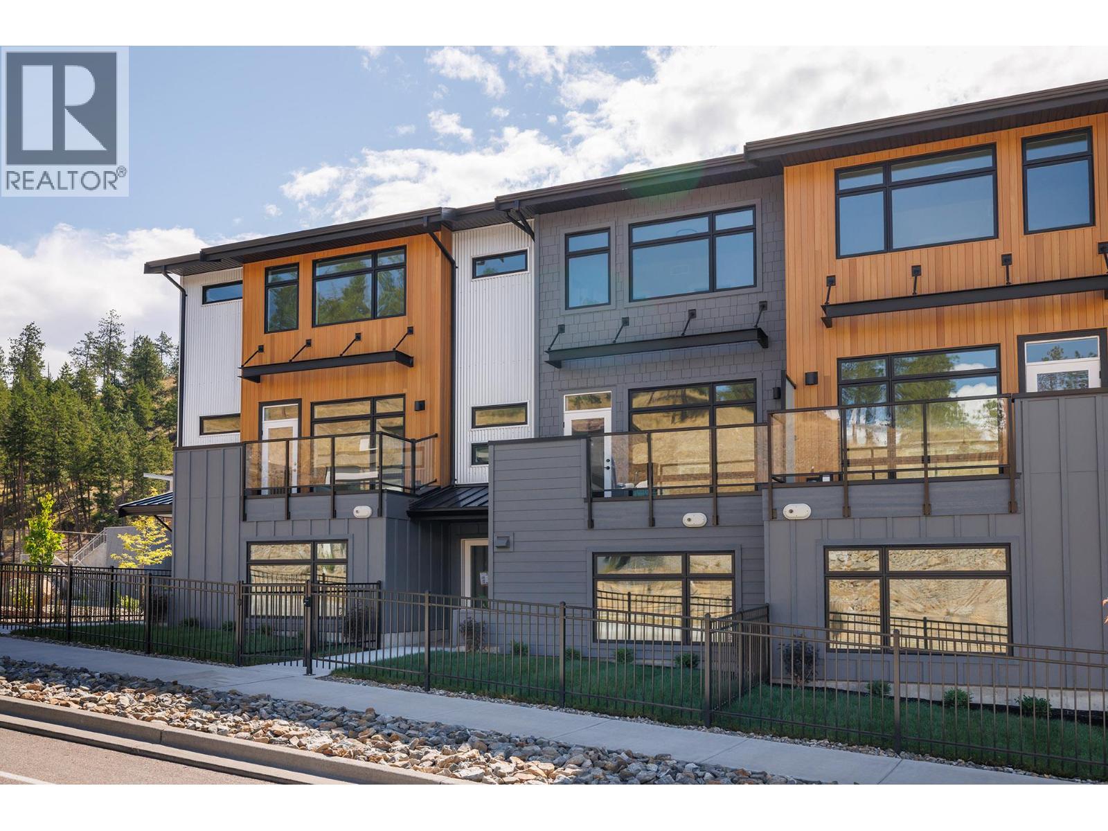 6 3425 Hilltown Drive, Kelowna