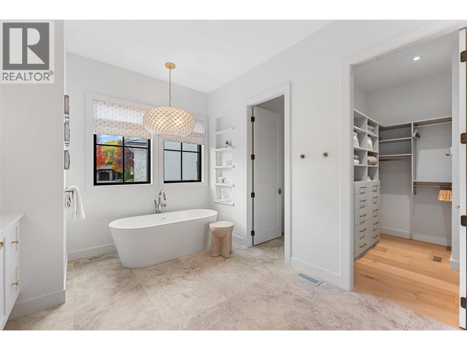  3672 Green Bay Landing, West Kelowna