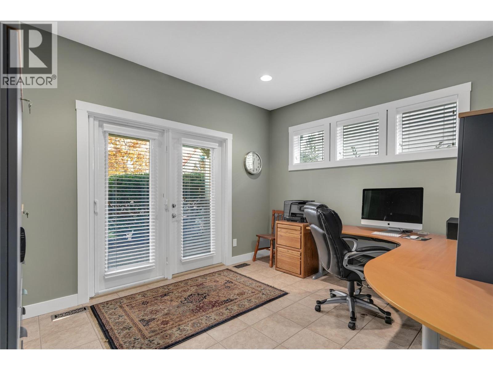  4116 Gallaghers Woodlands Drive South, Kelowna