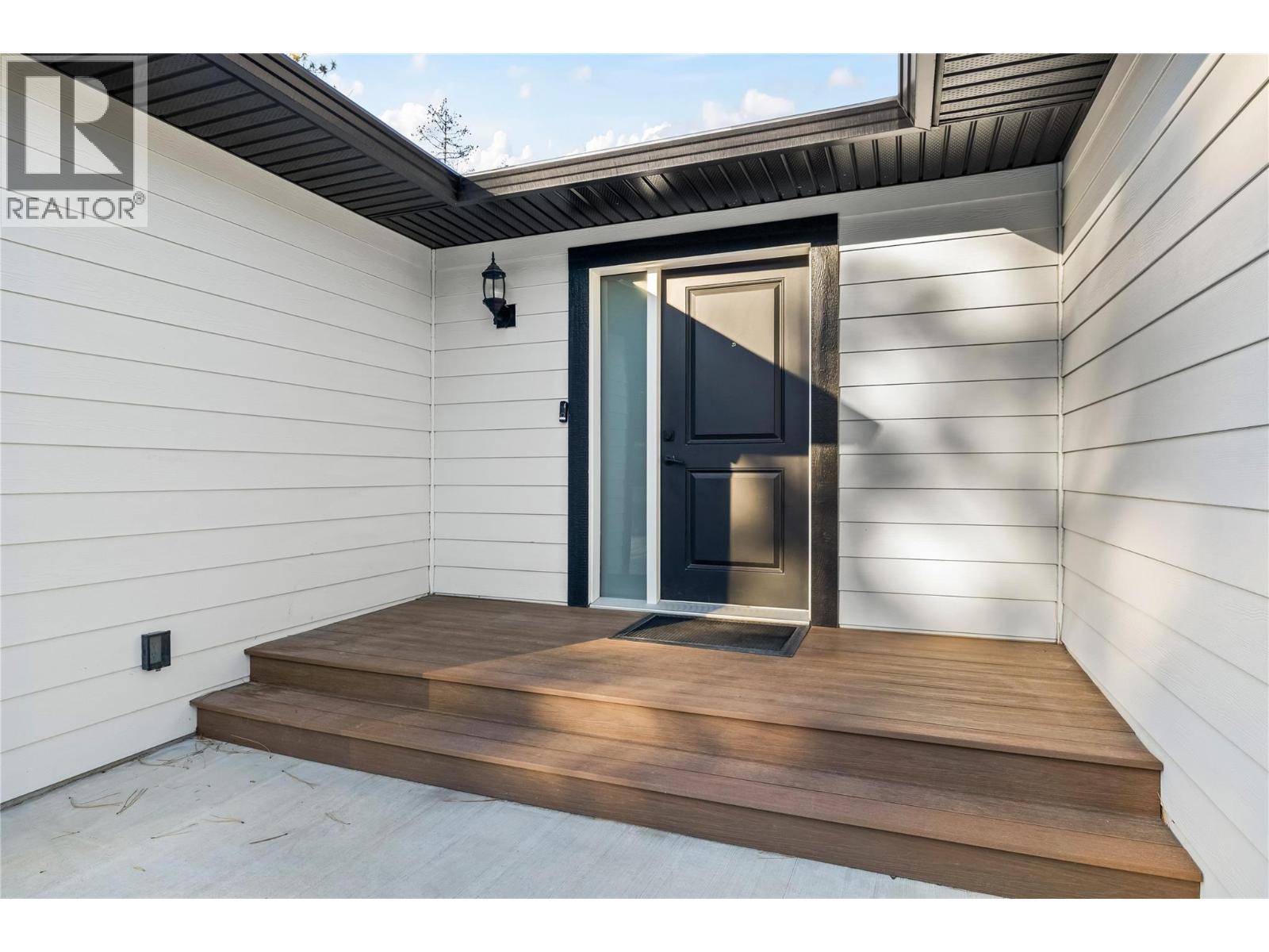  530 Muir Road, Fintry