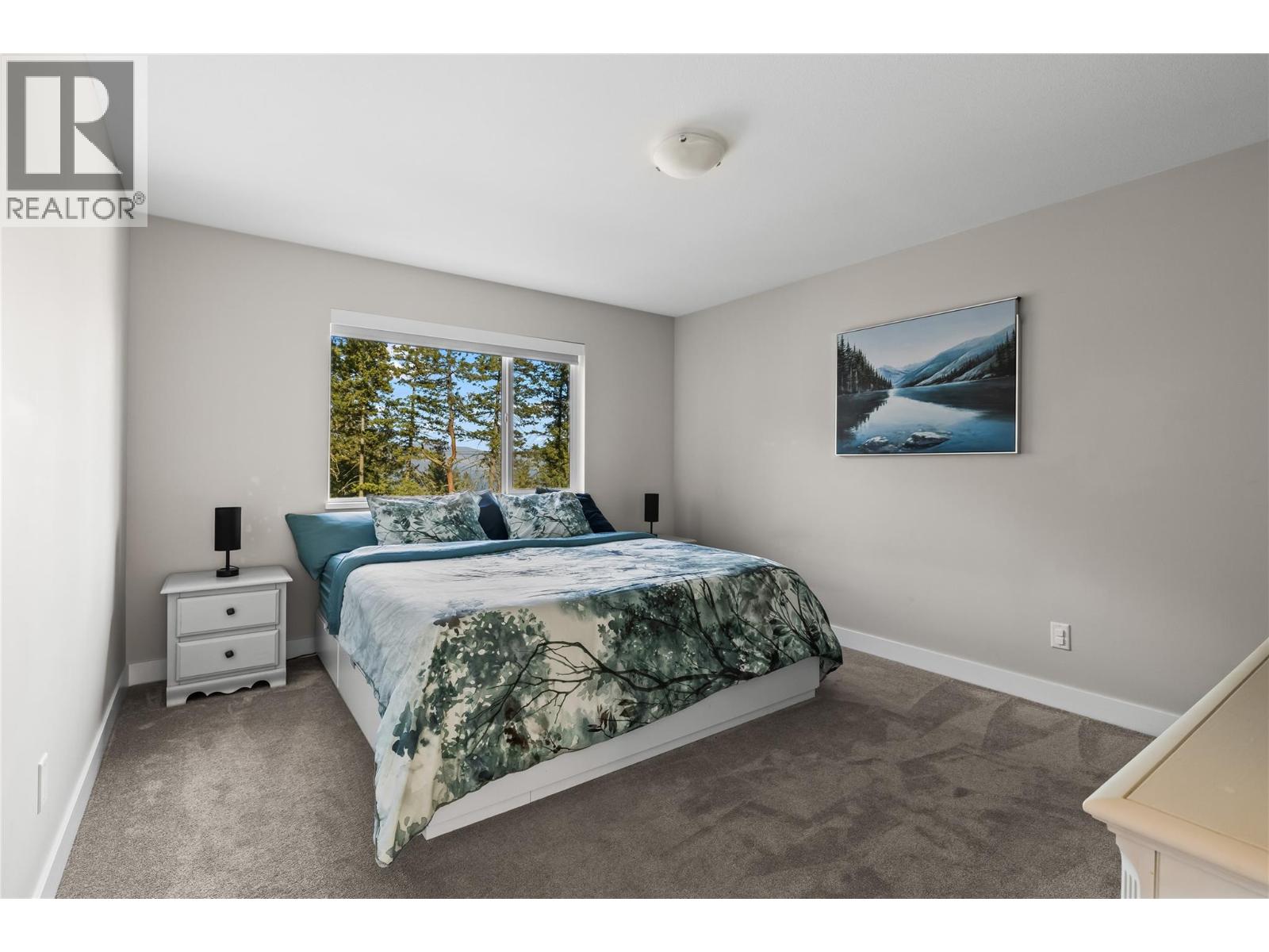  530 Muir Road, Fintry