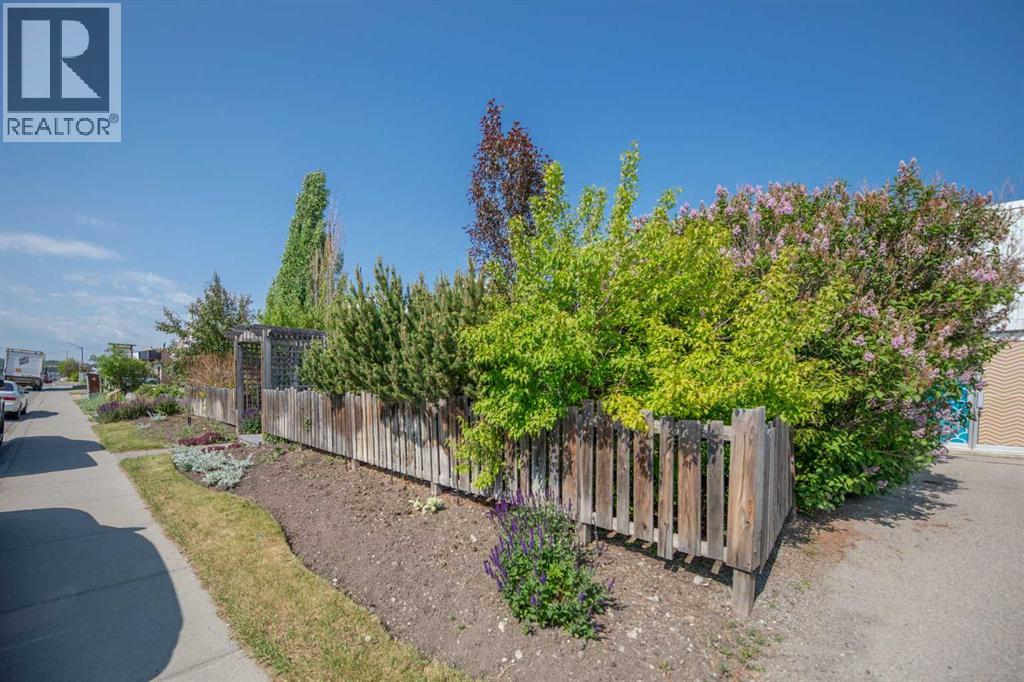 125 River Avenue, Cochrane