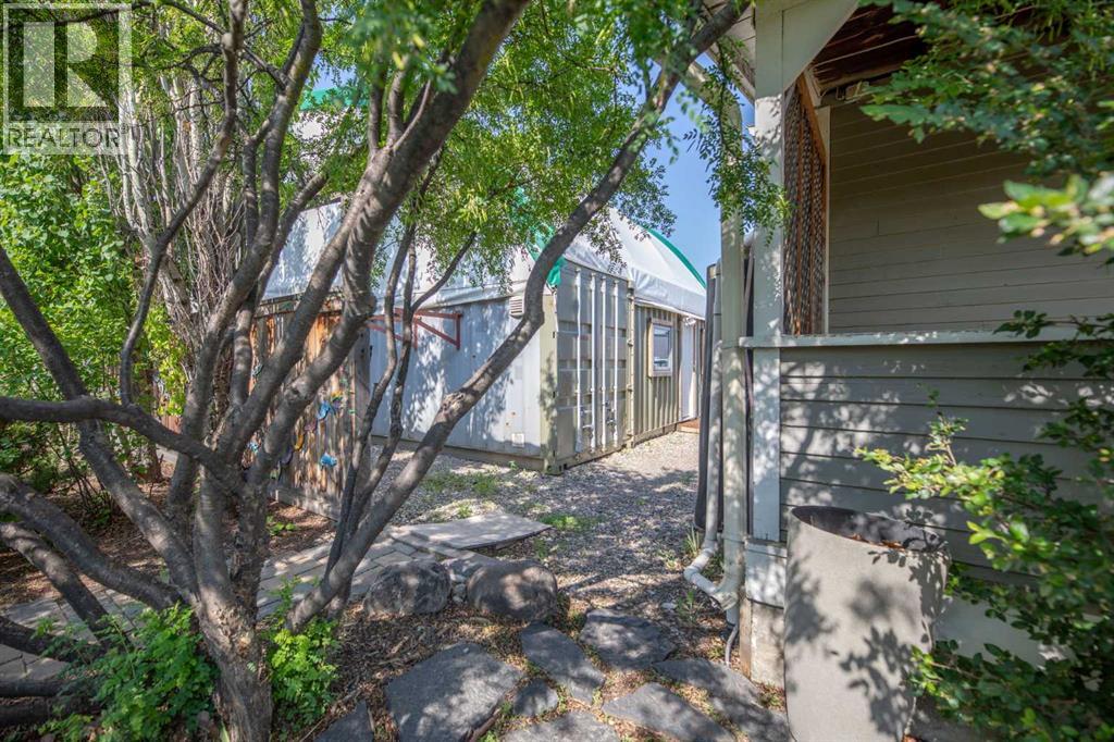125 River Avenue, Cochrane