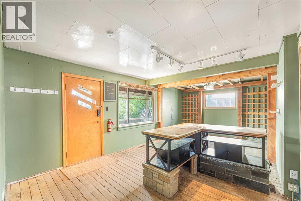 125 River Avenue, Cochrane