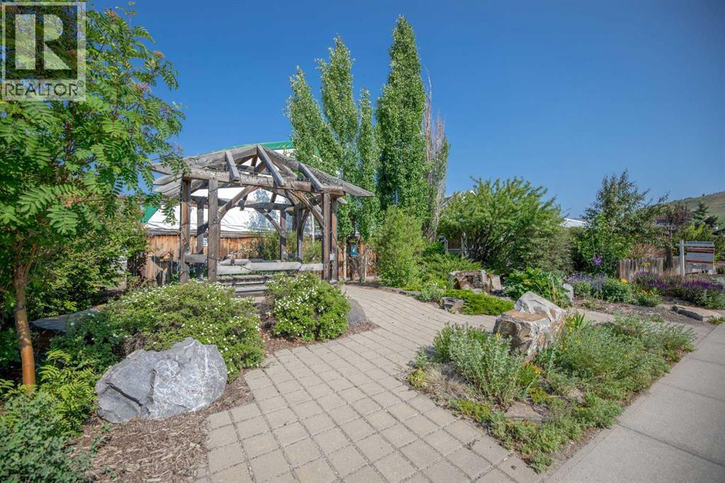 125 River Avenue, Cochrane