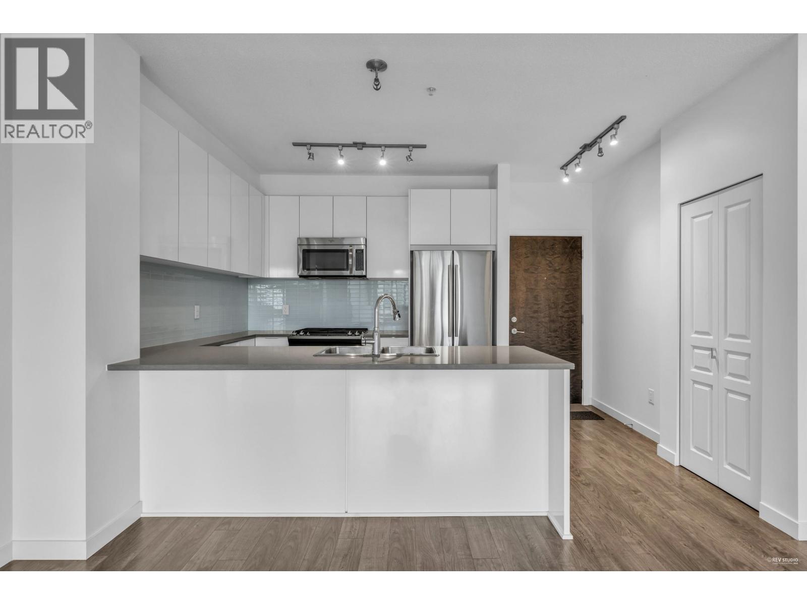 411 1152 WINDSOR MEWS, Coquitlam