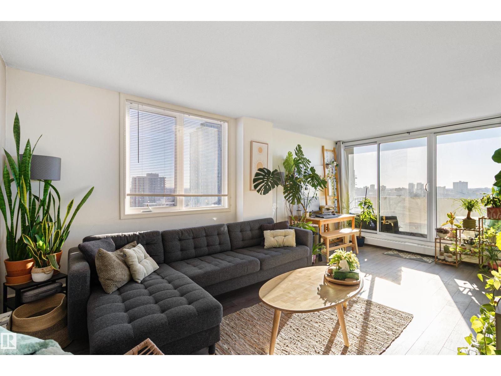 #1401 9816 112 ST NW, Edmonton