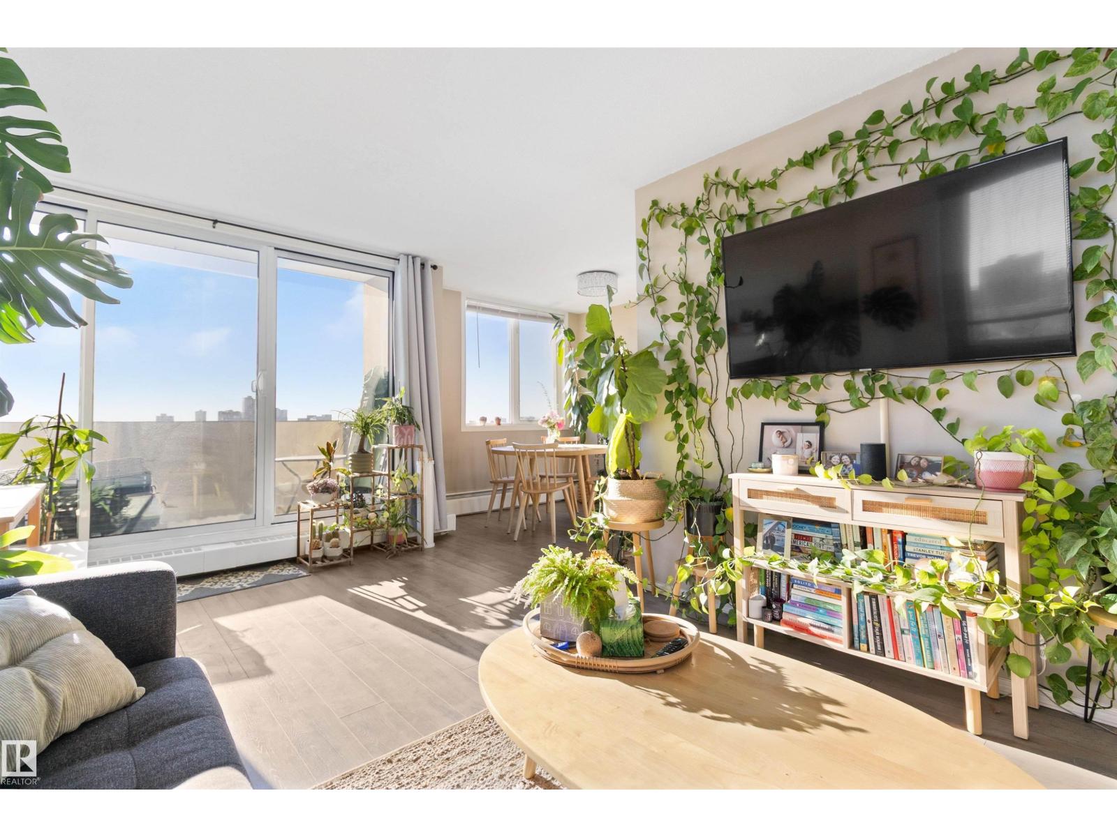 #1401 9816 112 ST NW, Edmonton