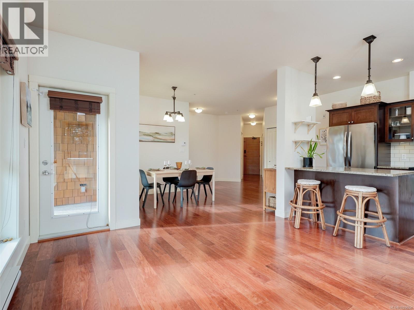 407 201 Nursery Hill Dr, View Royal