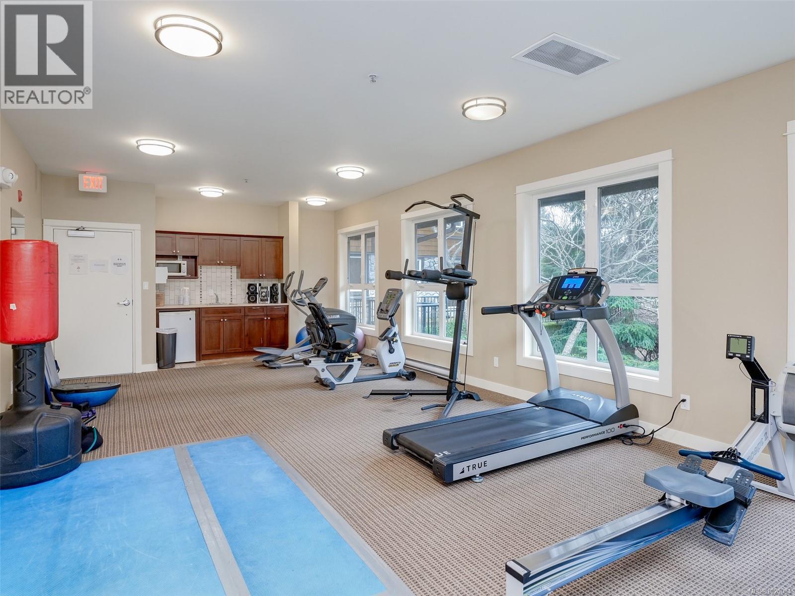 407 201 Nursery Hill Dr, View Royal