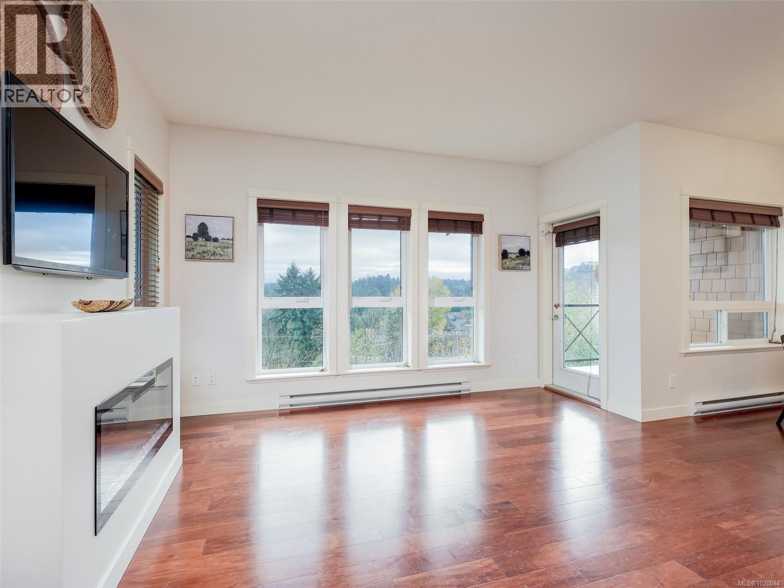 407 201 Nursery Hill Dr, View Royal