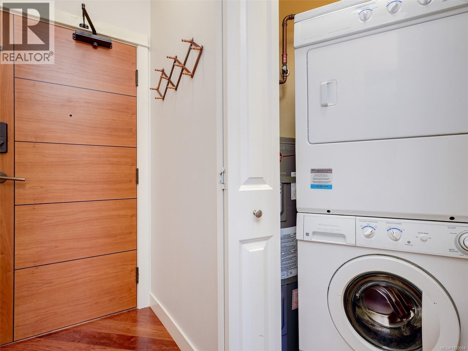 407 201 Nursery Hill Dr, View Royal