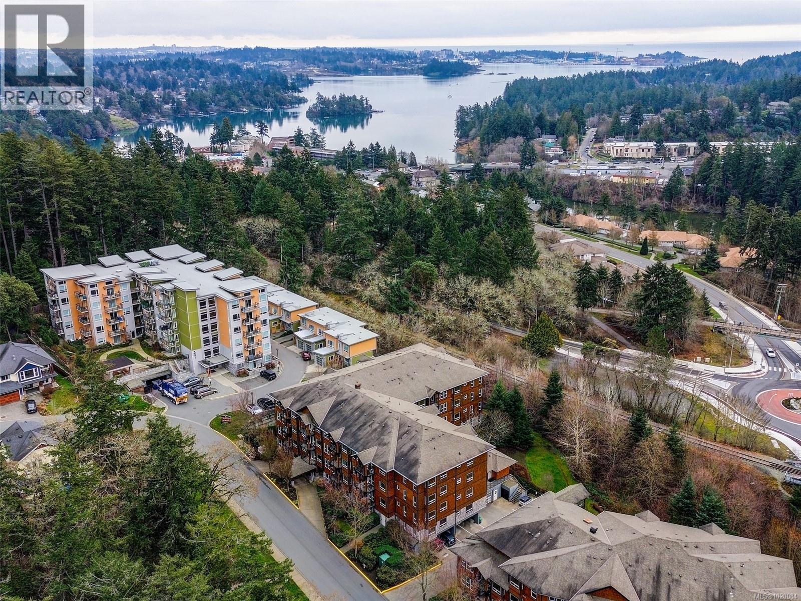 407 201 Nursery Hill Dr, View Royal