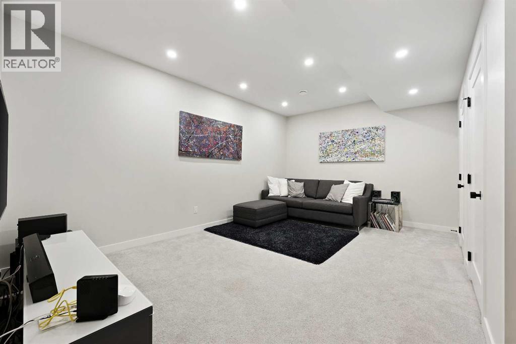 Single Family House for Sale in   Street SW Altadore Calgary 