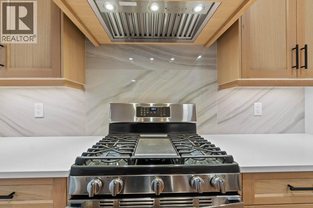 17 1840 10 Street Southwest, Salmon Arm