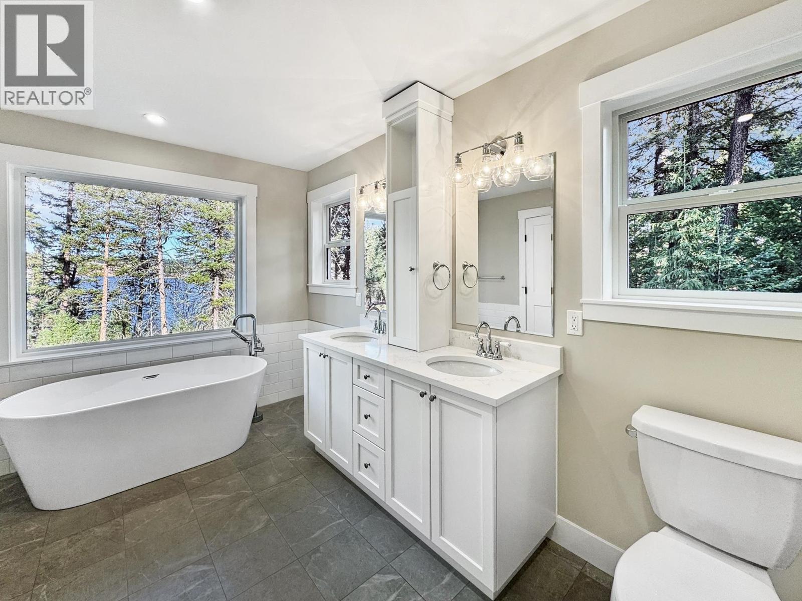 5343 ANNAHAM CRESCENT - 15