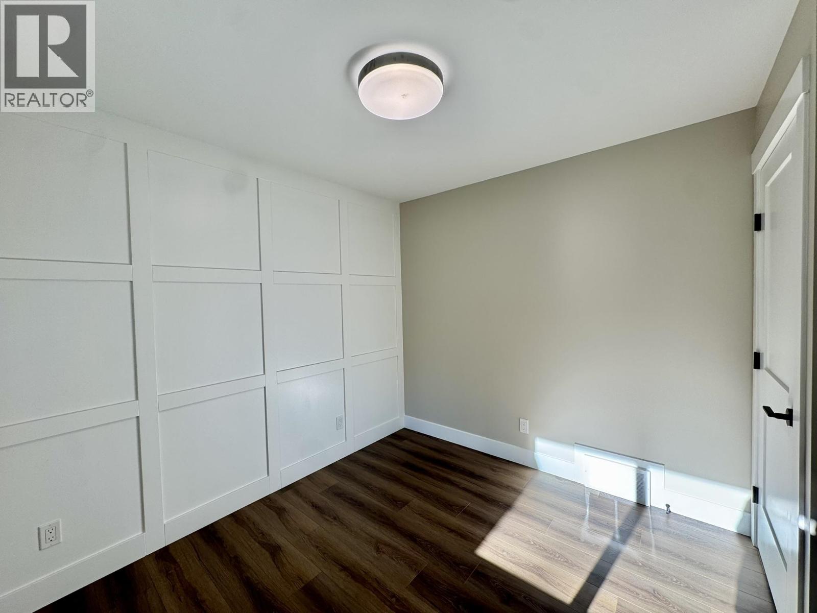 5343 ANNAHAM CRESCENT - 18