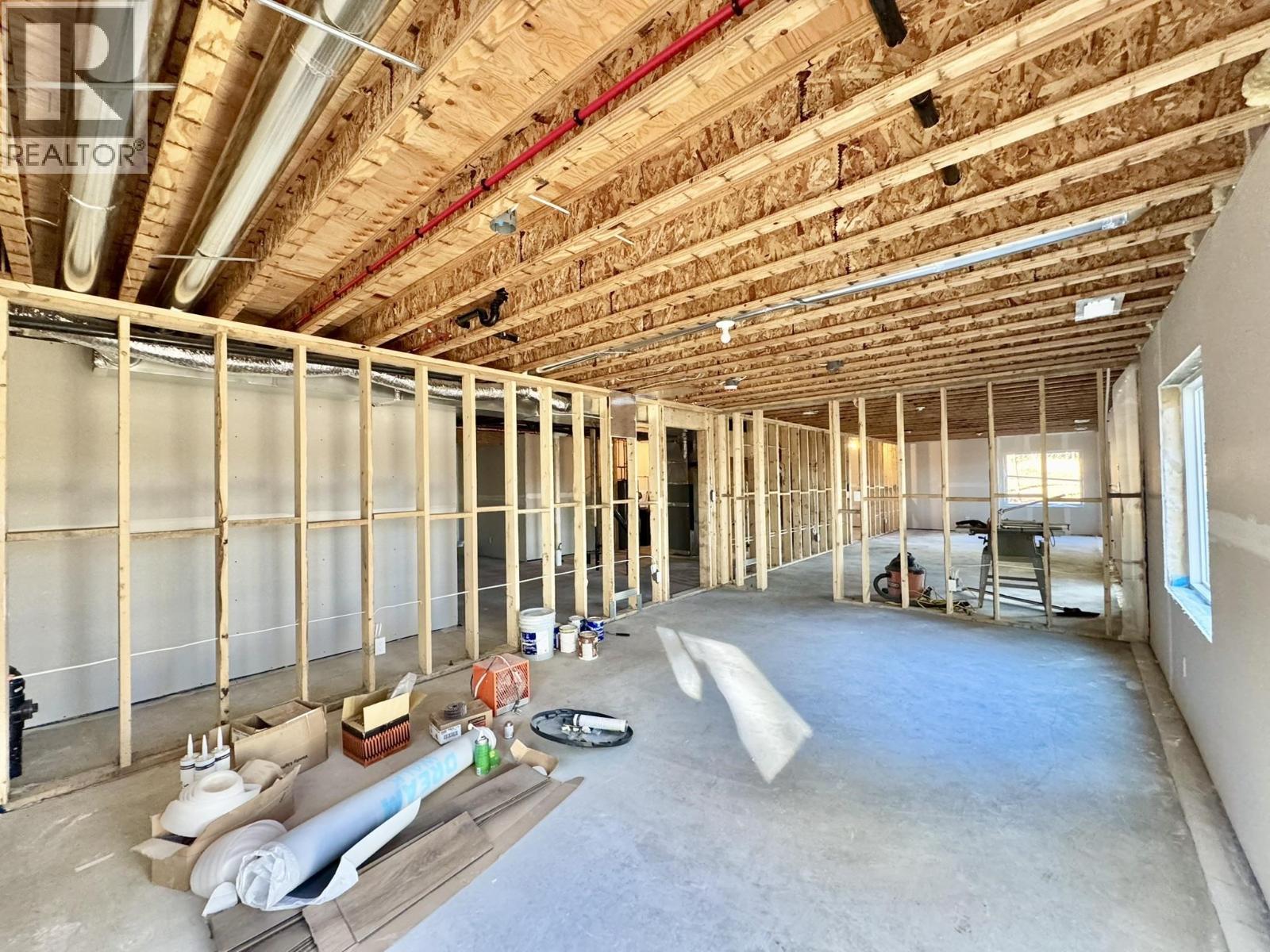 5343 ANNAHAM CRESCENT - 23