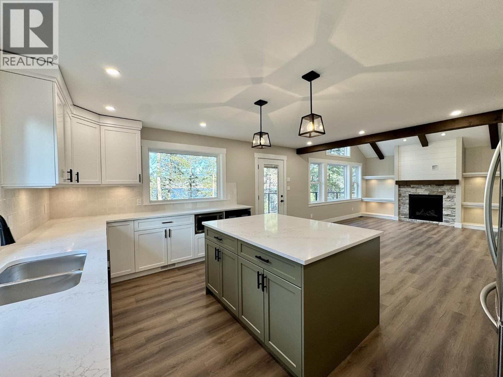 5343 ANNAHAM CRESCENT - 9