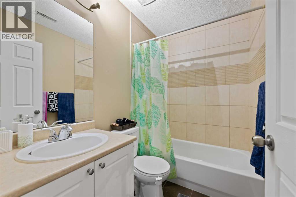 Single Family House 4 Level for Sale in  Mt Apex Green SE McKenzie Lake Calgary 