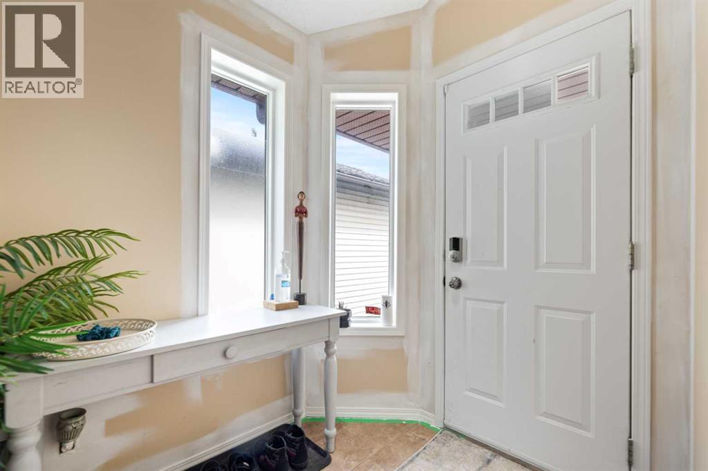 Single Family House 4 Level for Sale in  Mt Apex Green SE McKenzie Lake Calgary 