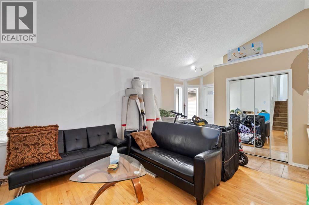 Single Family House 4 Level for Sale in  Mt Apex Green SE McKenzie Lake Calgary 