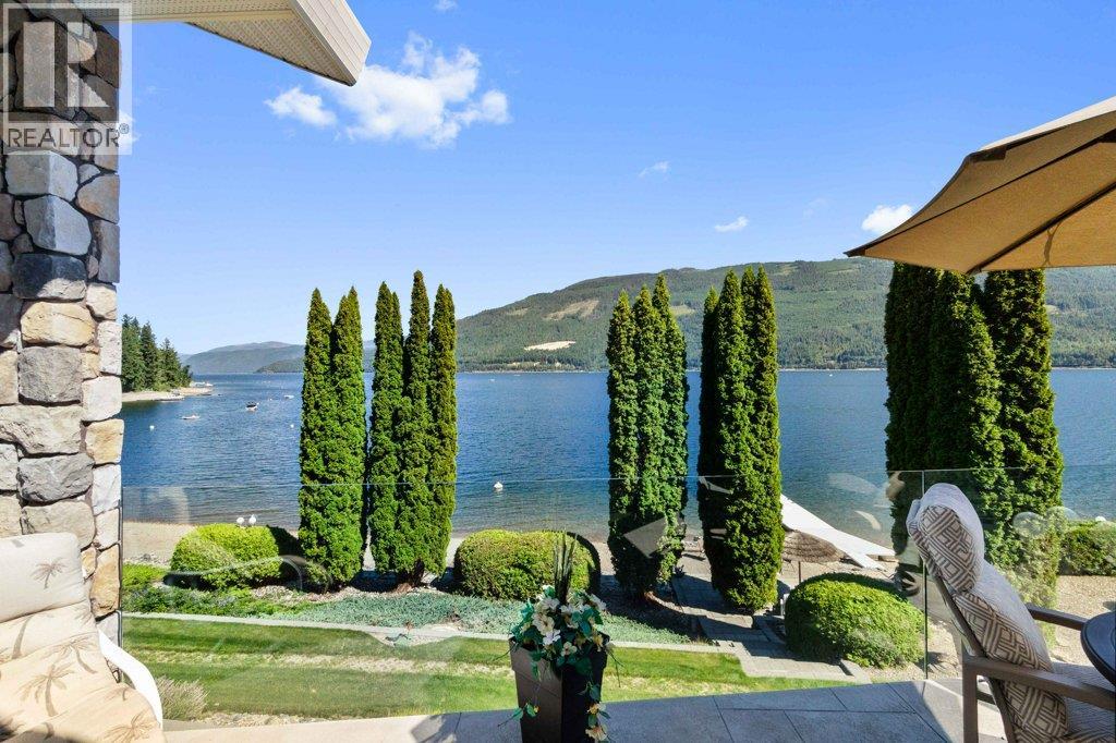 4842 SUNNYBRAE CANOE POINT Road, Tappen